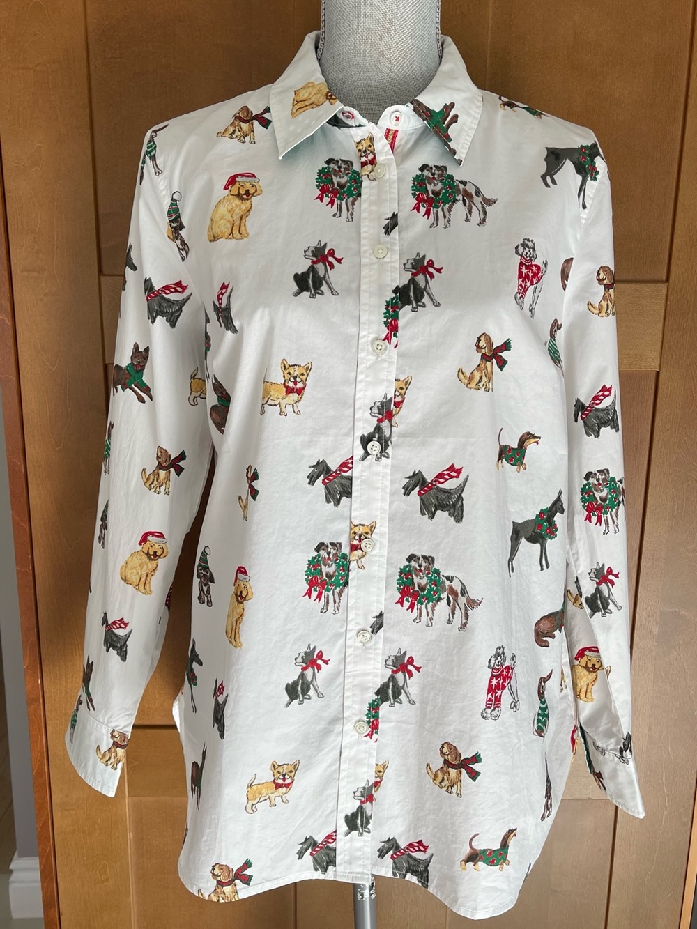 Talbots White Cotton Festive Button-Front Shirt "Dogs of Christmas" Print, Large - Picture 2 of 13